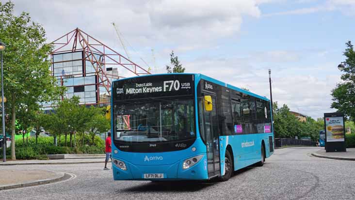 Arriva the Shires Volvo B8RLE MCV EvoRa 3969